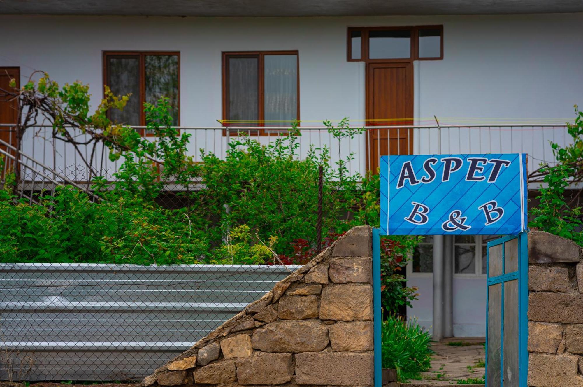 Aspet B&B Татев Екстериор снимка