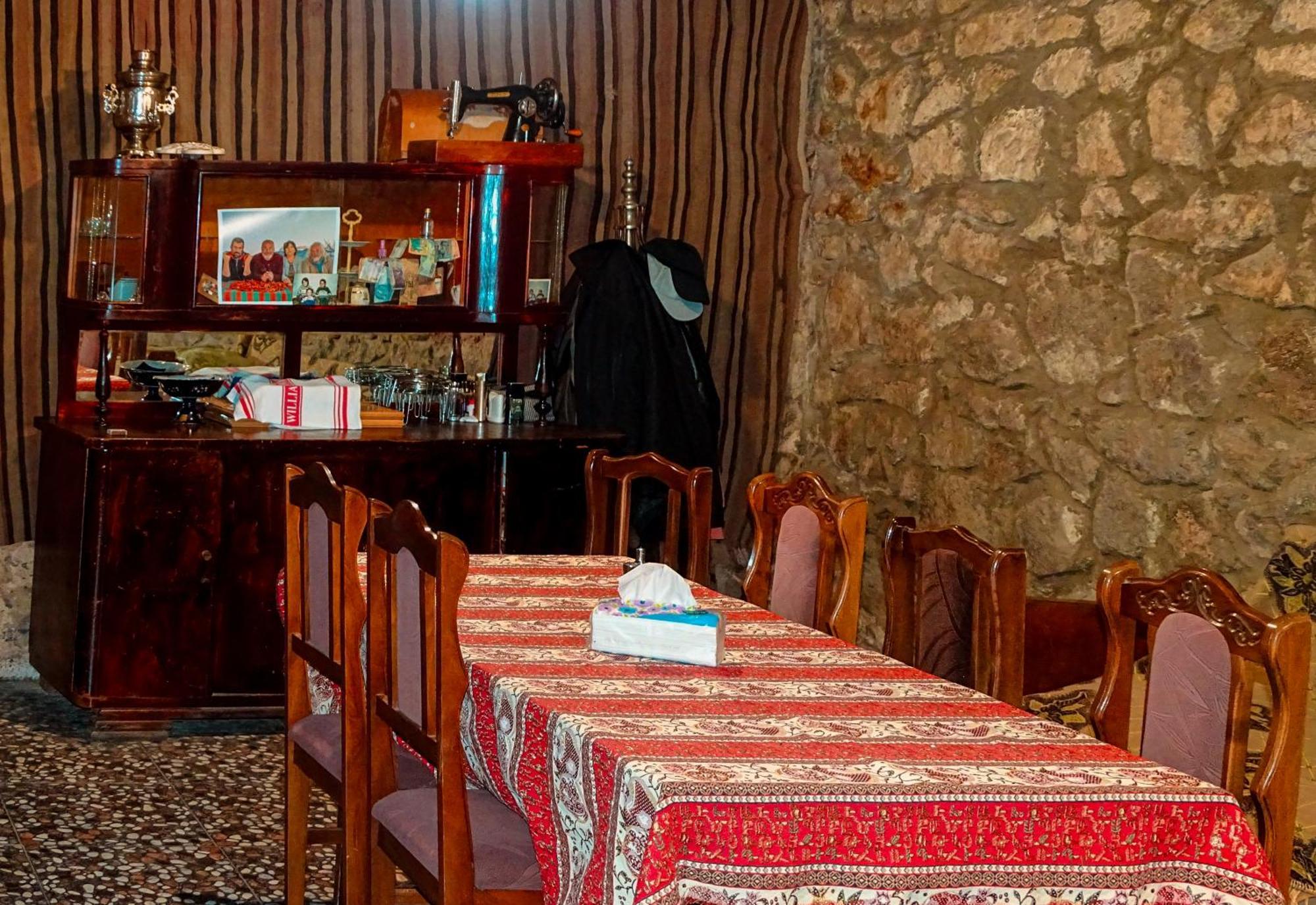 Aspet B&B Татев Екстериор снимка